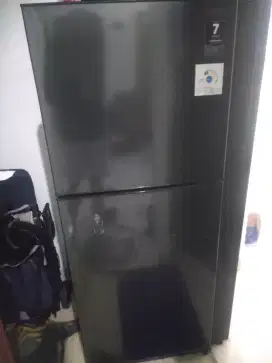 DIJUAL KULKAS AQUA 2 PINTU