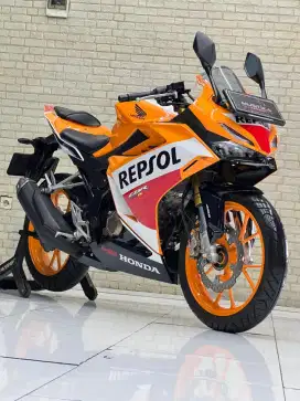 Honda CBR 150 R 2024