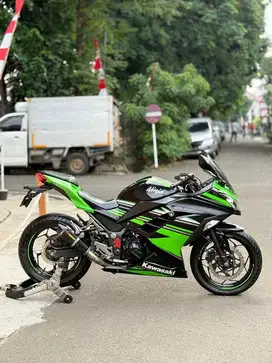 Kawasaki Ninja 250 Fi SE, Tahun 2016. Mulus dan Siap Pakai.