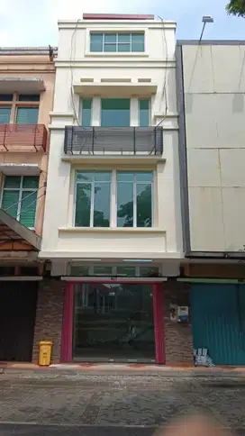 Ruko Premium 3.5 Lantai Di Bsd Tol Boulevard - Lokasi Strategis