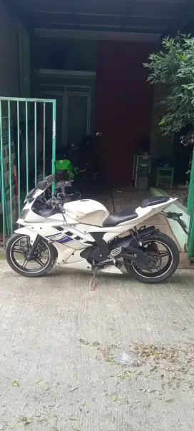 Yamaha R15 tahun 2014
