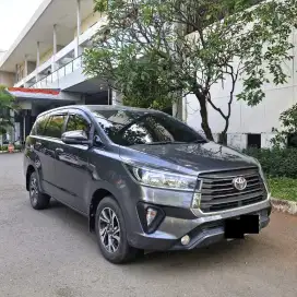 Toyota Innova 2.4 G Diesel AT 2021 KM 66rb Grey Good Condition.