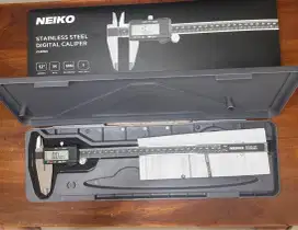 jangka sorong digital caliper elektronik Neiko 01409A 12 inch
