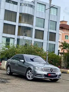 Mercedes Benz C200 CGI A/T 2014 km rendah