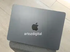 Macbook air M3 pembelian 2024 fullset mulus normal ex resmi ibox