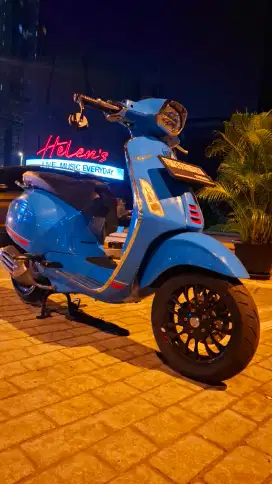 Jual Vespa Sprint S Iget 150 ABS Blue Audace