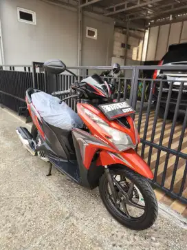 Bissmillah dijual motor Honda Vario kzr 2014 istimewa