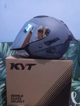 KYT Galaxy Flat R gorila grey doff size M fullset