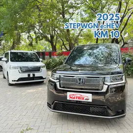 Honda STEP WGN e:HEV 2025 Stepwagon Stepwgn Wagon Hybrid Black White