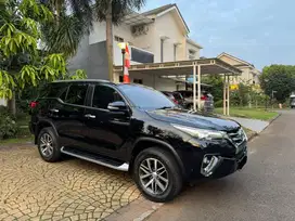 Toyota Fortuner VRZ Non TRD 2017 Diesel Solar Single Disk (DD) HITAM