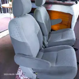 Kursi captain set innova