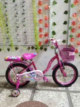 Sepeda keranjang anak merk element sanrio ring 16 bekas