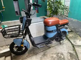 Sepeda Listrik Genio