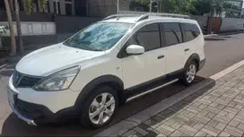 Istimewa Grand Livina Xgear 7 seat manual 2013 km rendah