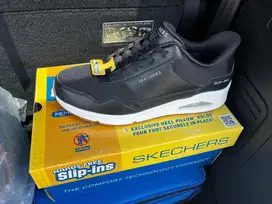 Sepatu Sketchers size 45 New