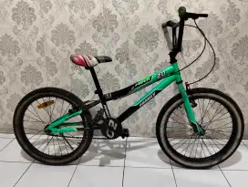 Sepeda BMX anak ukuran 20 untuk usia 5 sampai 15 tahun