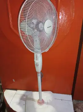 Kipas angin diri panasonic 16inc Rp.150rb Normal semua