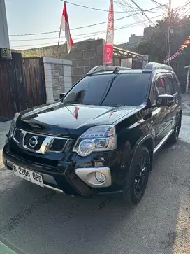 Xtrail XT 2012 pemakaian 2013 Hitam
