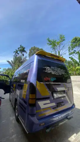 ISUZU ELF minibus