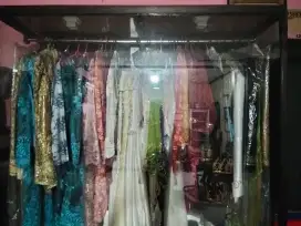 Take all kebaya,baju pengantin plus lemari UK.200x150x60