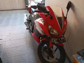 Honda CBR 150R Semua Ban 100% Baru, Bagus dan Murah