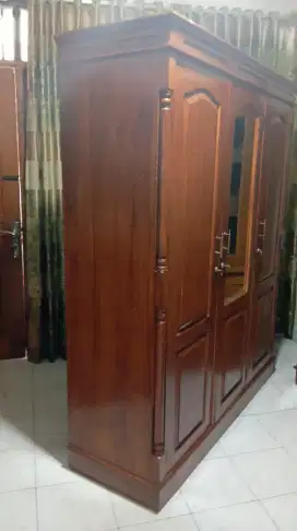 Dibeli lemari bekas anda