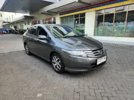 HONDA CITY.  E.    RS. AT 09