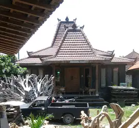 House Leasehold In Great Location Kerobokan .