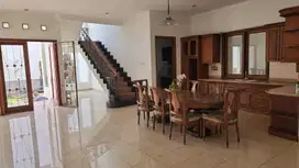 JUAL CEPAT   Rumah Mewah Furnished Siap Huni di Villa Gading Indah