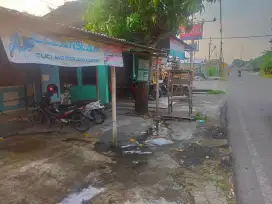 Disewakan ruko di jl Sitimulyo, samping gudang Qhomemart Piyungan
