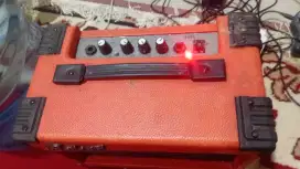 Ampli gitar elektrtik