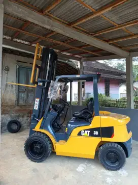 Forklift Caterpillar 3 Ton 2020