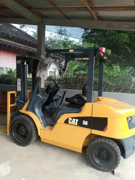 Forklift 3 Ton Caterpillar 2020 Solo