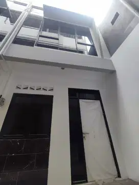 rumah modern murah 2 lantai siap huni di Sunter agung Jakarta Utara