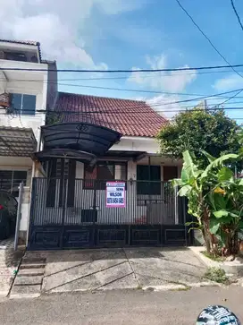 Rumah siap pakai pulomas bebas banjir