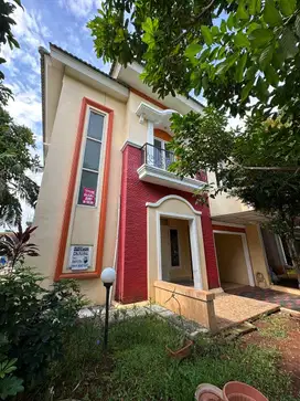 Dijual Cepat Termurah Rumah Hoek Cluster Crystal Gading Serpong