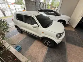 JUAL SUZUKI S-PRESSO SPRESSO PUTIH MATIC 2022 TANGAN PERTAMA KM RENDAH