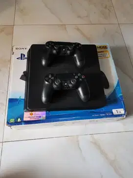 Sony ps4 slim 1tb