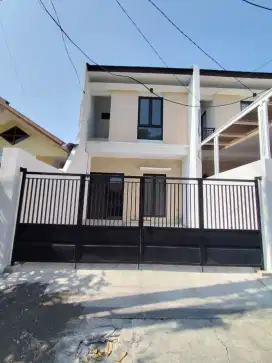Nirwana Eksekutif‼️Jual Rumah Baru Dekat Raya Merr