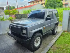 Dijual mobil Daihatsu Feroza 1994 bensin