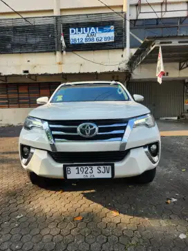 TOYOTA FORTUNER.  VRZ. 18 ex dokter
