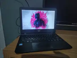 Acer Aspire es1-132 normal
