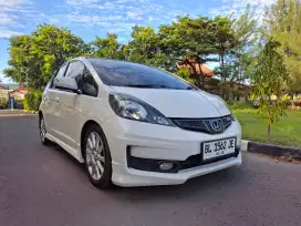 HONDA JAZZ 2013 RS METIK