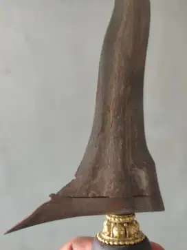 Kolonadah HB VII keris kaum bangsawan