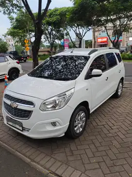 Chevrolet Spin 2013 Bensin
