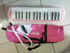 Mainan Anak Pianika Tiup