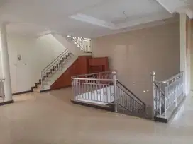 JUAL BU! RUMAH HOEK KOSAMBI BARU JAKARTA BARAT