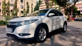 30RB km! HRV E 1.5 AT 215
