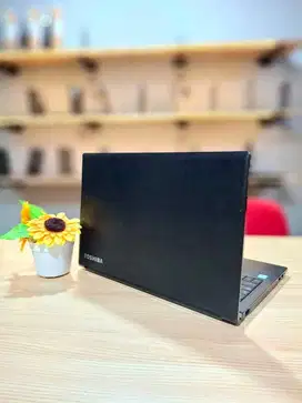 Laptop Core i5 Toshiba Dynabook Ram 8GB Garansi