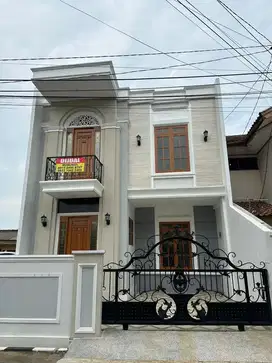 Jual Rumah Kalijati Antapani 2 Lantai Kota Bandung Strategis Baru